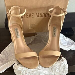 Steve Madden Beige Irenee Ankle Strap Heels Size 8.5